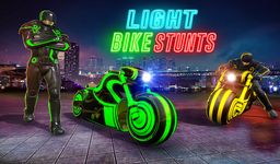 Işık Bisikleti Dublör Yarışı Oyunu imgesi 