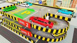 Скриншот 14 APK-версии Limo Multi Level Car Parking Car Driving Simulator