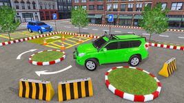 Скриншот 18 APK-версии Limo Multi Level Car Parking Car Driving Simulator