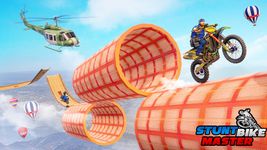 Screenshot 12 di corse di acrobazie in bici della polizia-mega ramp apk