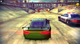 Tangkapan layar apk Redline Rush: Police Chase Racing 