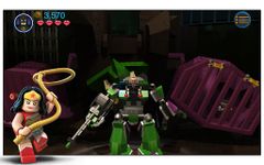 Скриншот 2 APK-версии LEGO Batman: DC Super Heroes